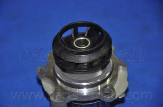 Помпа води Audi A4/A6/VW Caddy/Golf IV/Passat/T5 1.8T/2.0 03-